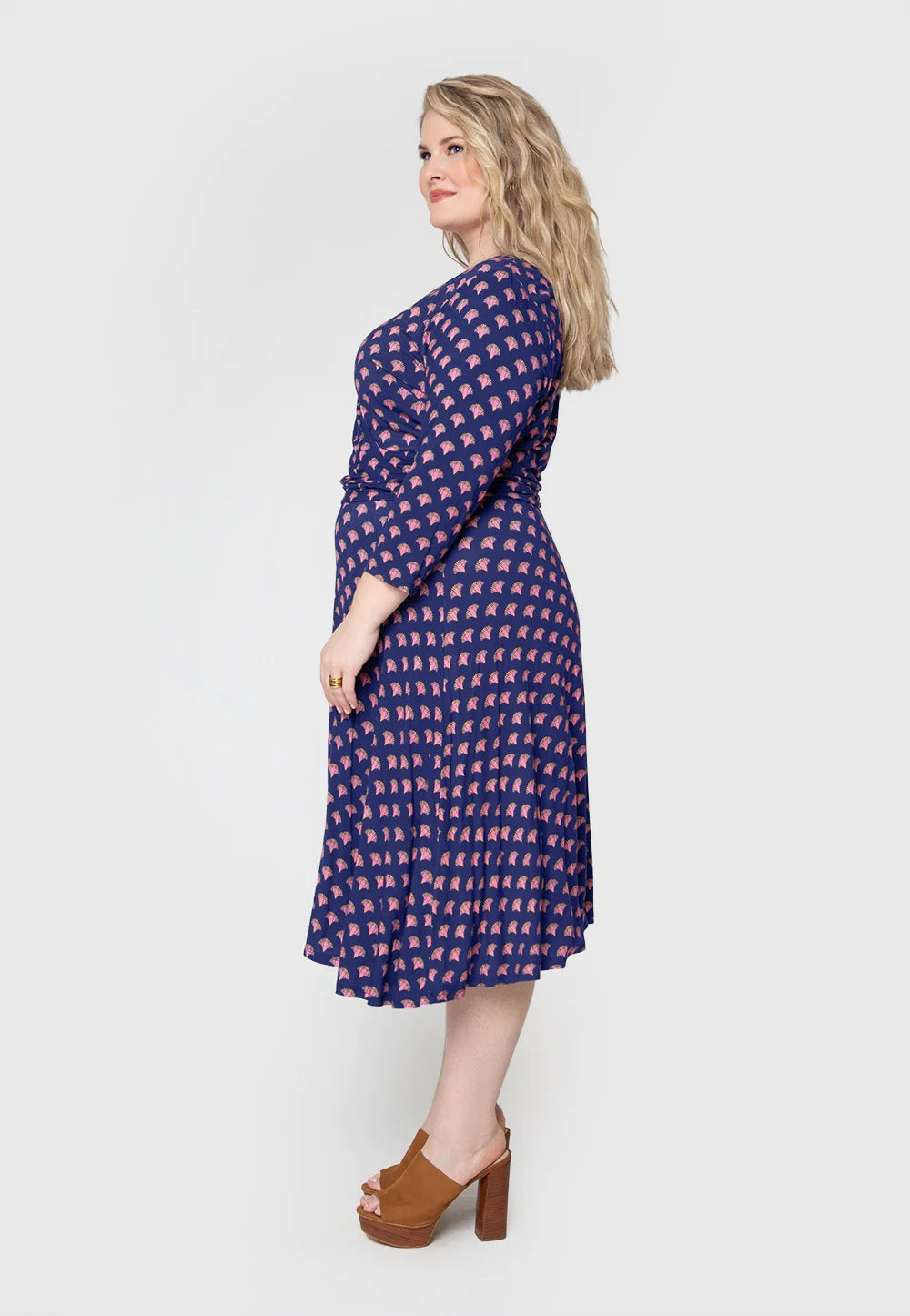 Leota Women's Amiya 3/4 Sleeve Midi Dress Blue Size 1X