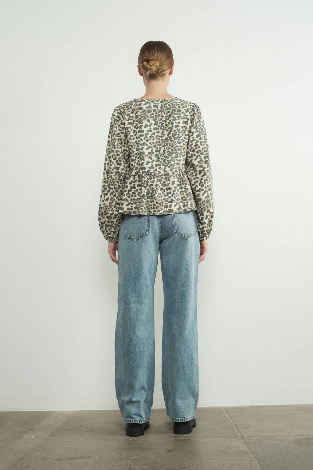 Aaron & Amber - Long Sleeve Bow Tie Blouse