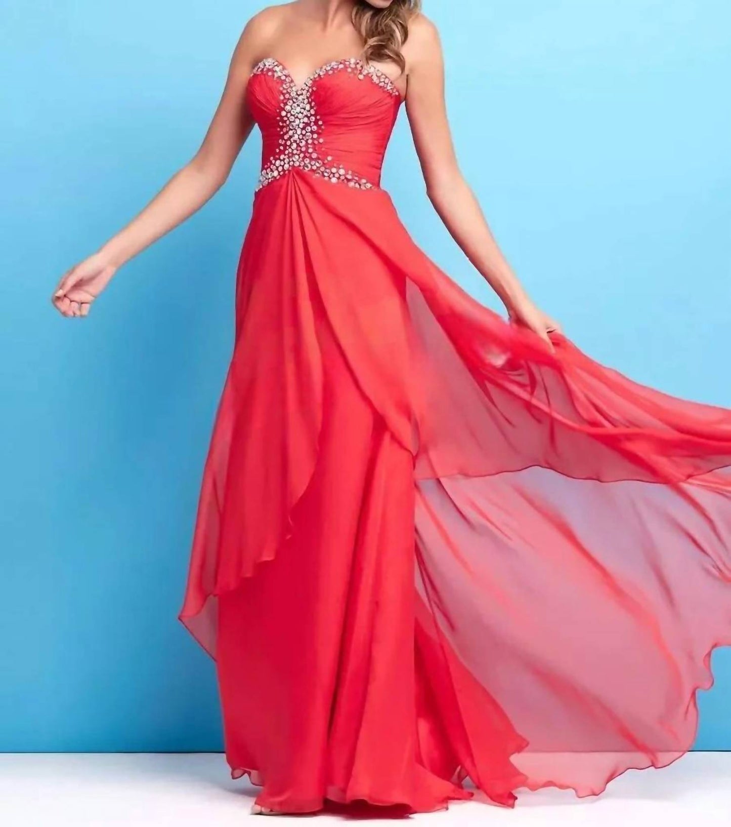 Mac Duggal - Flowy Gala Prom Gown