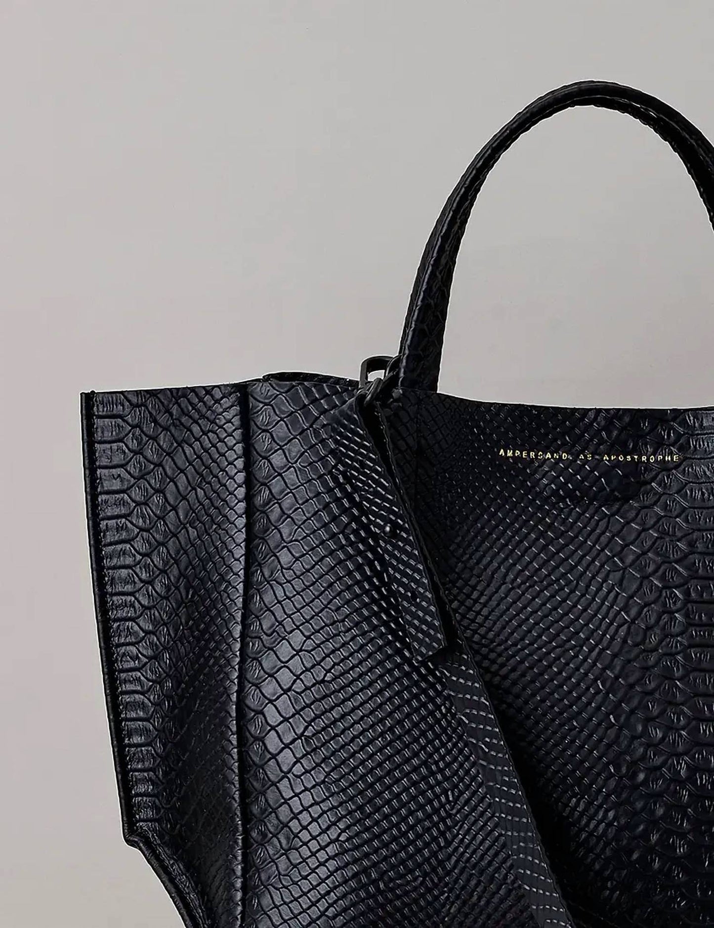 Ampersand As Apostrophe - Women's Leather Half Tote
