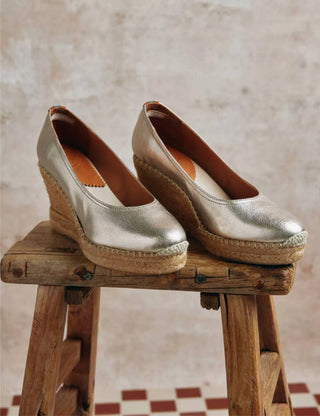 Penelope Chilvers - Women's Scoop Leather Espadrille