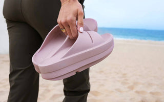 Oofos - Women's Oomega Slide