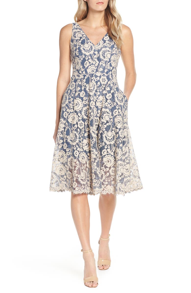 Women's Vince Camuto Lace V-Neck Fit & Flare Dress Blue Size 8