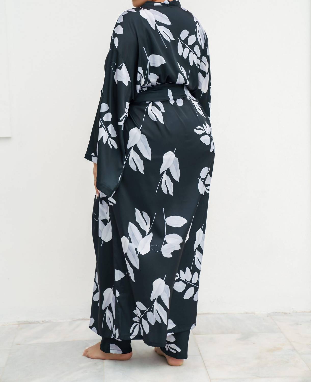 Isayes - Floral Maxi Robe - Plus