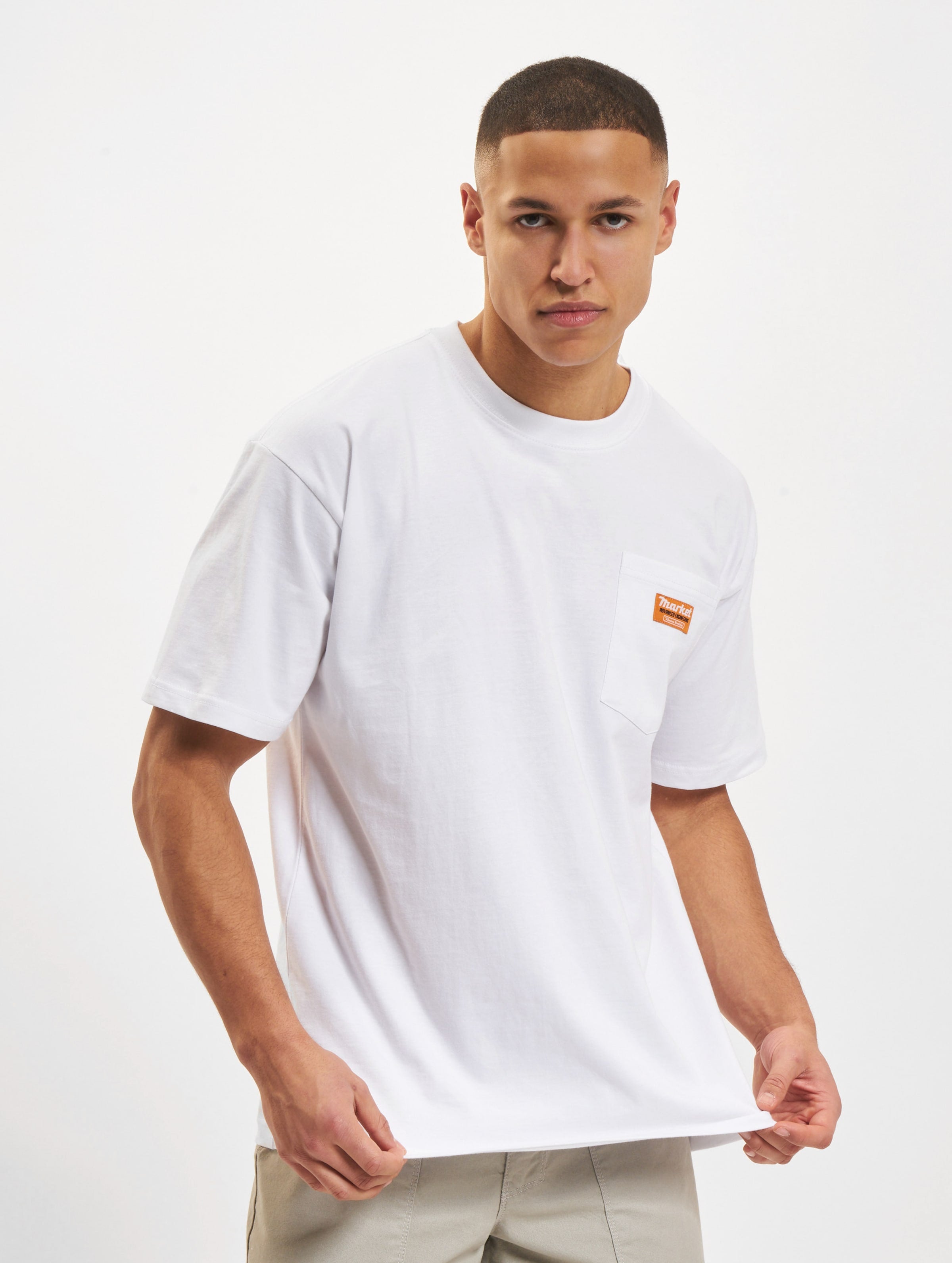 market-hardware-pocket-tshirt