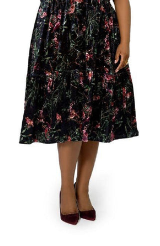 Leota Women's Miranda Floral Velvet Midi Dress Green Size 3X