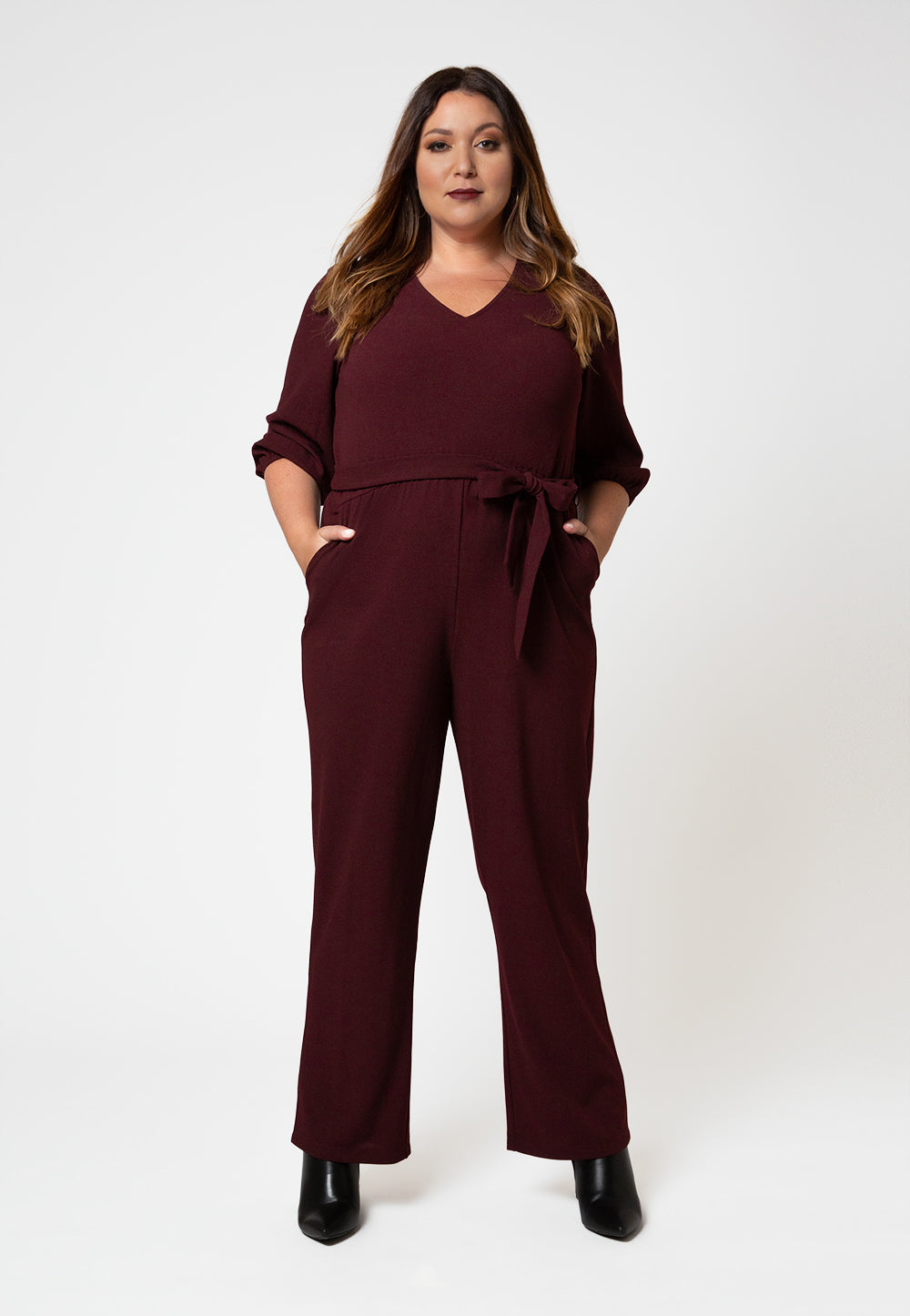 Leota Women's 3/4 Sleeve Sandra Jumpsuit in Maroon (Curve) Red