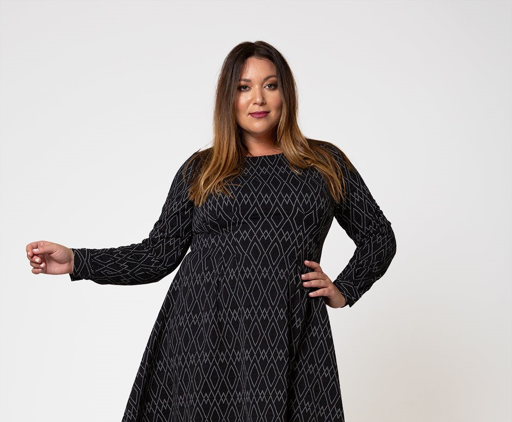 Leota Women's Lara Dress in Diamond Lines Luxe Jacquard (Curve) Black
