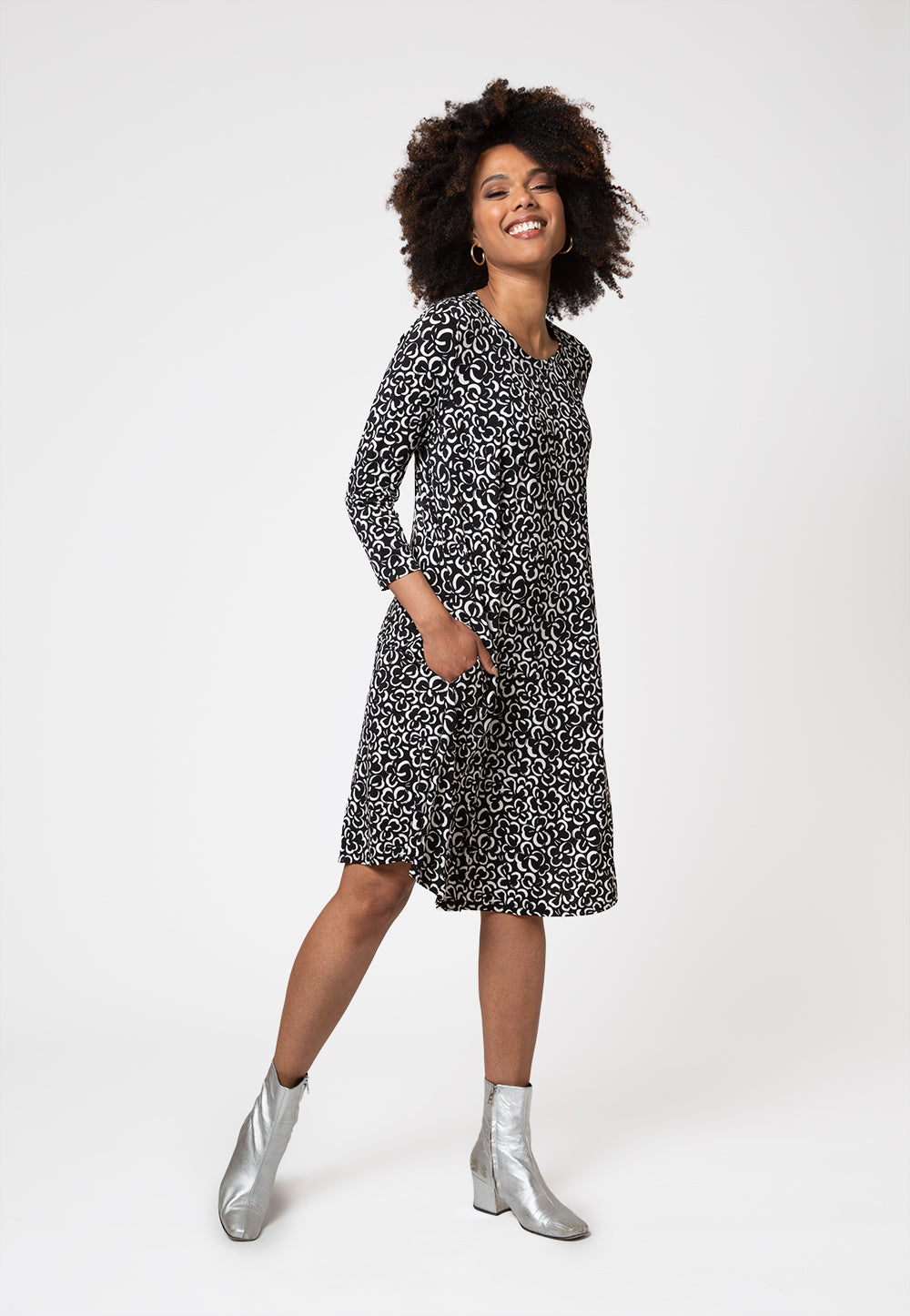 Leota Women's 3/4 Sleeve Melanie Dress in Graphic Gardenia White