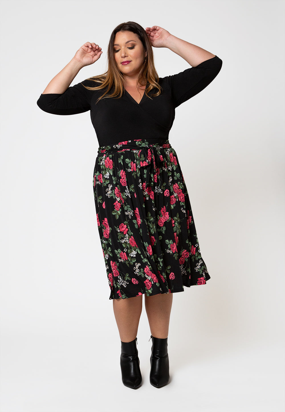 Leota Women's  Mindy Skirt in Ruby Rose (Curve) Black Size 2X