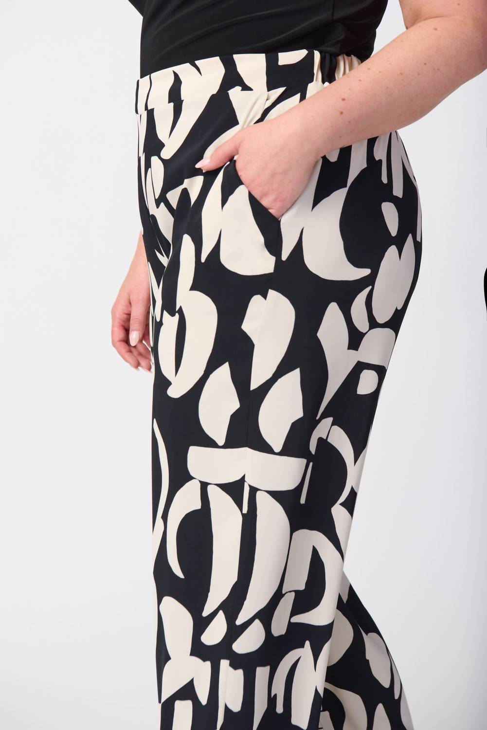 Joseph Ribkoff - Geometric Print Wide Leg Pull On Pants