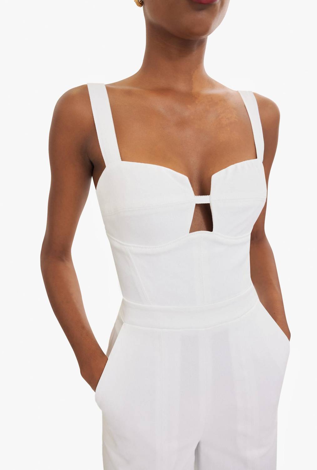 Black Halo - Sorelle Straight Leg Jumpsuit