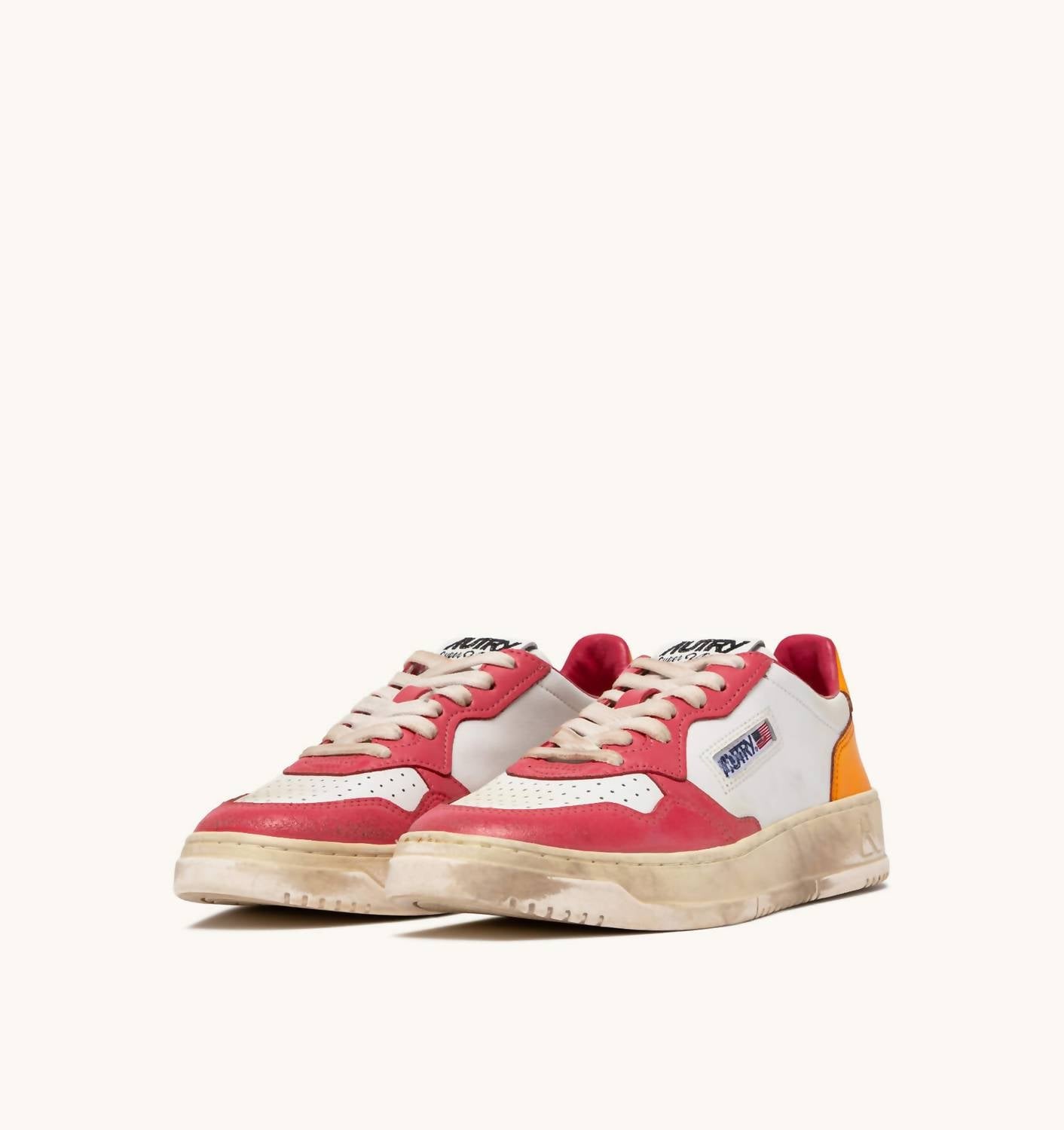 Autry - Women's MEDALIST SUPER VINTAGE LOW SNEAKERS