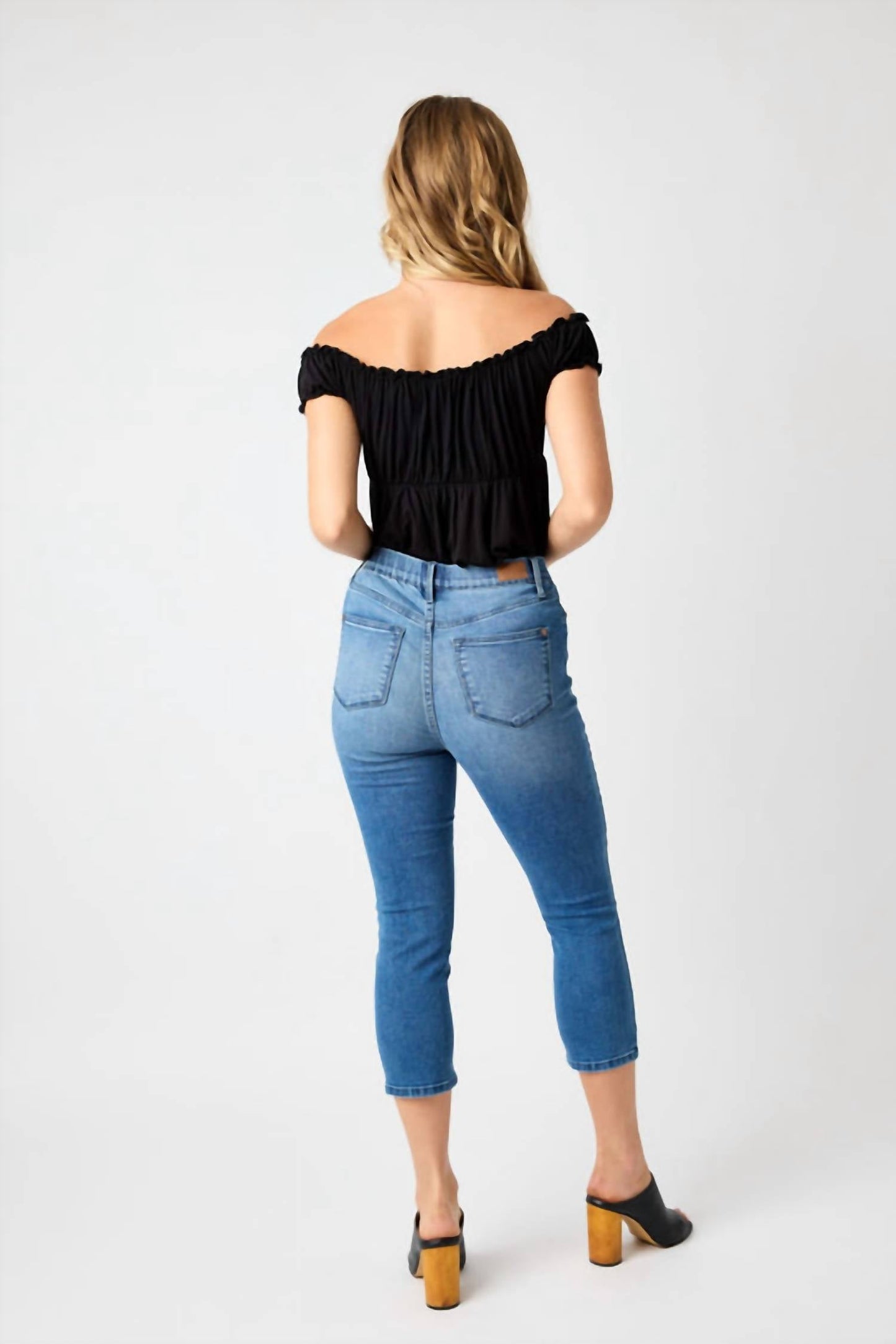 Judy Blue - High Waist Cool Denim Pull On Capri