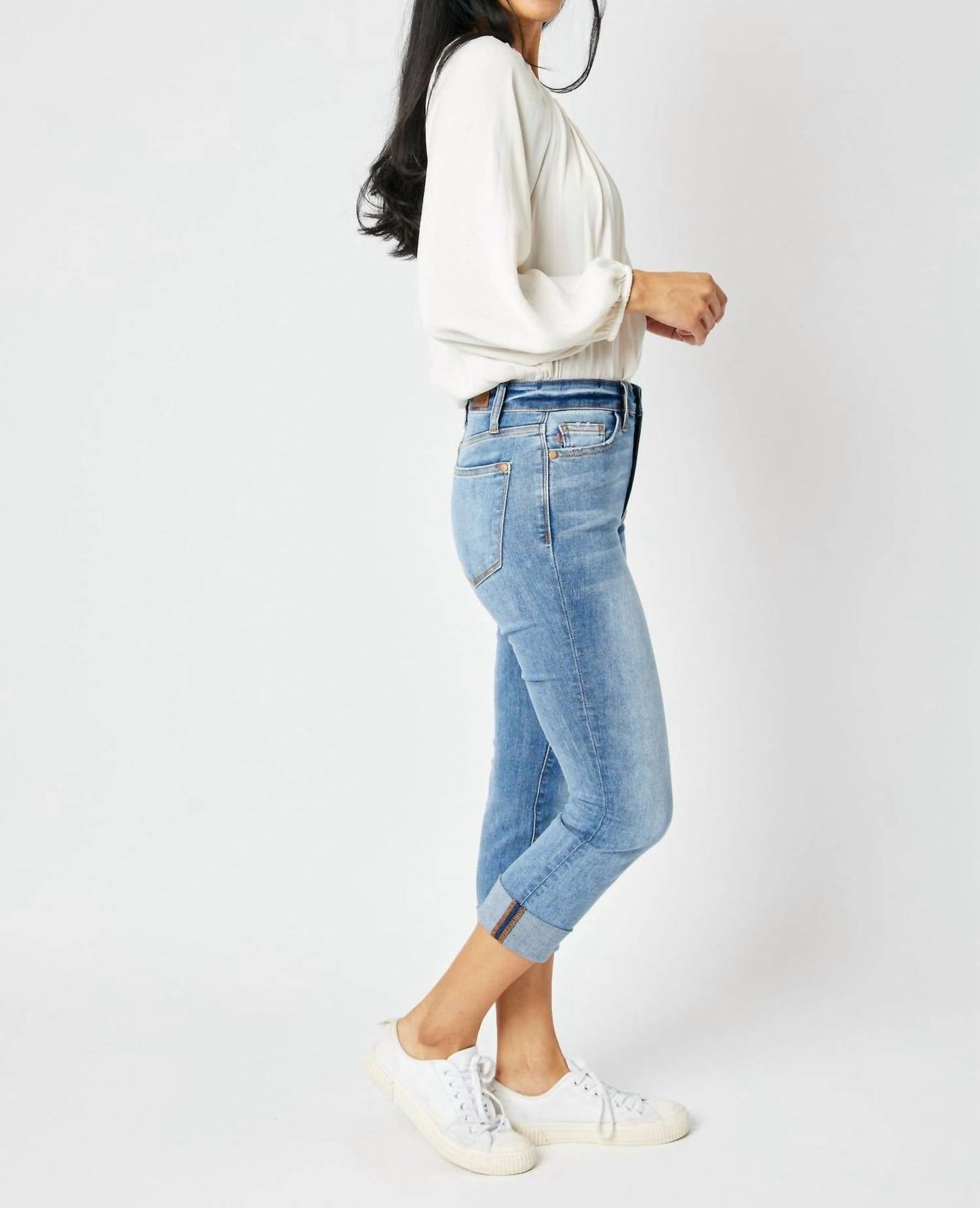 Judy Blue - Mid Rise Cuffed Skinny Capri