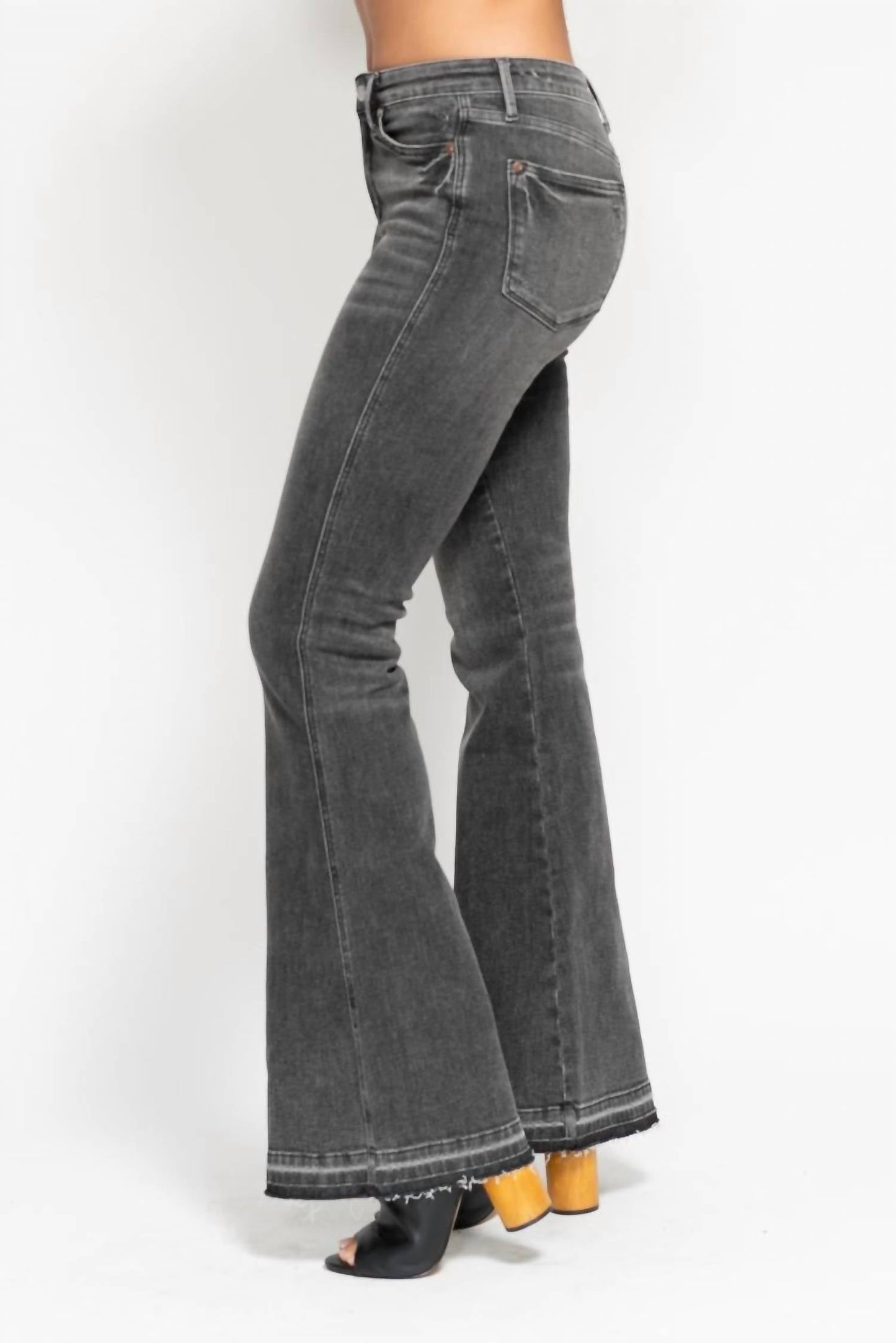 Judy Blue - Mid Rise Tummy Control Flare Jean