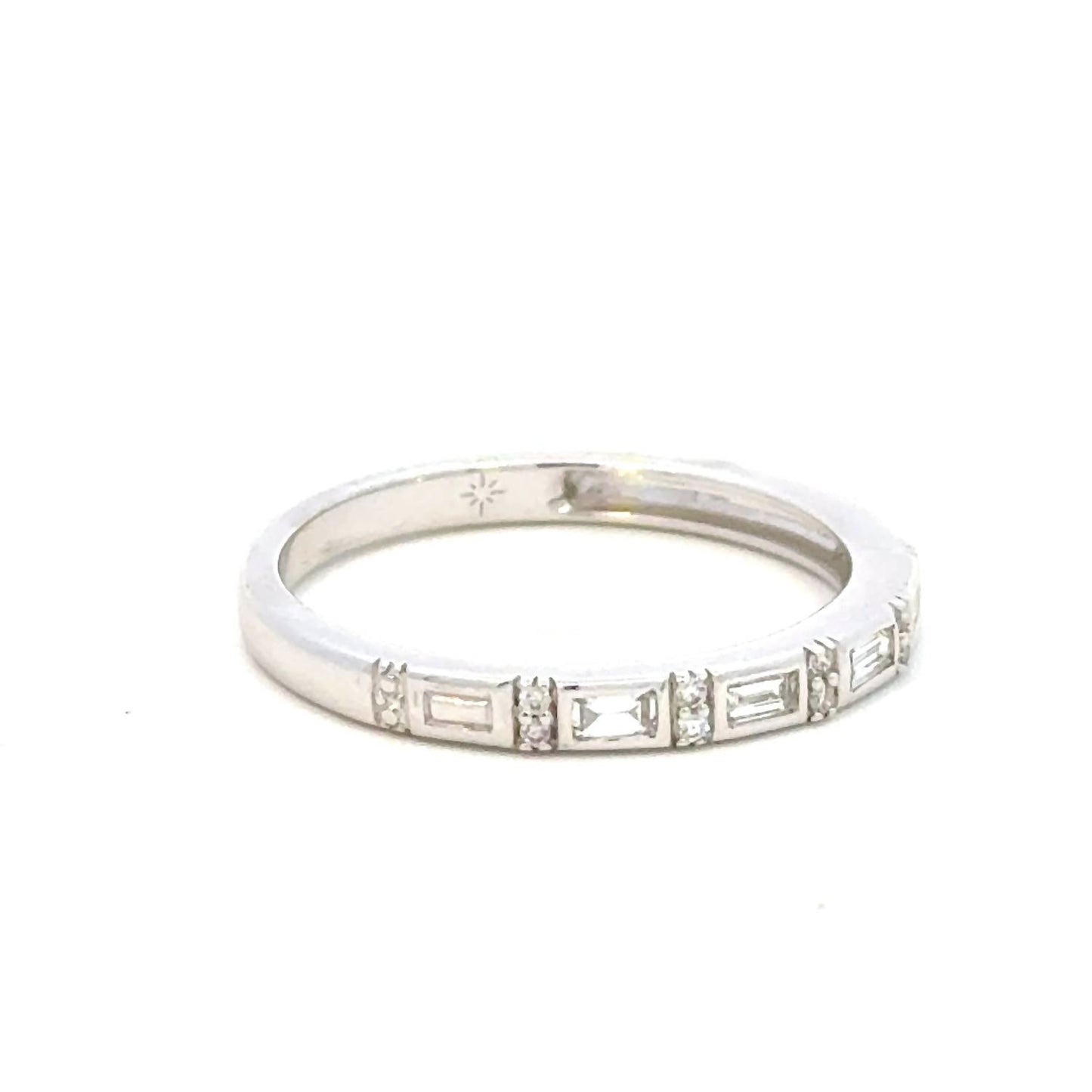 Aamiaa - 0.17 Carat Natural Diamond Baguette And Round Channel Band