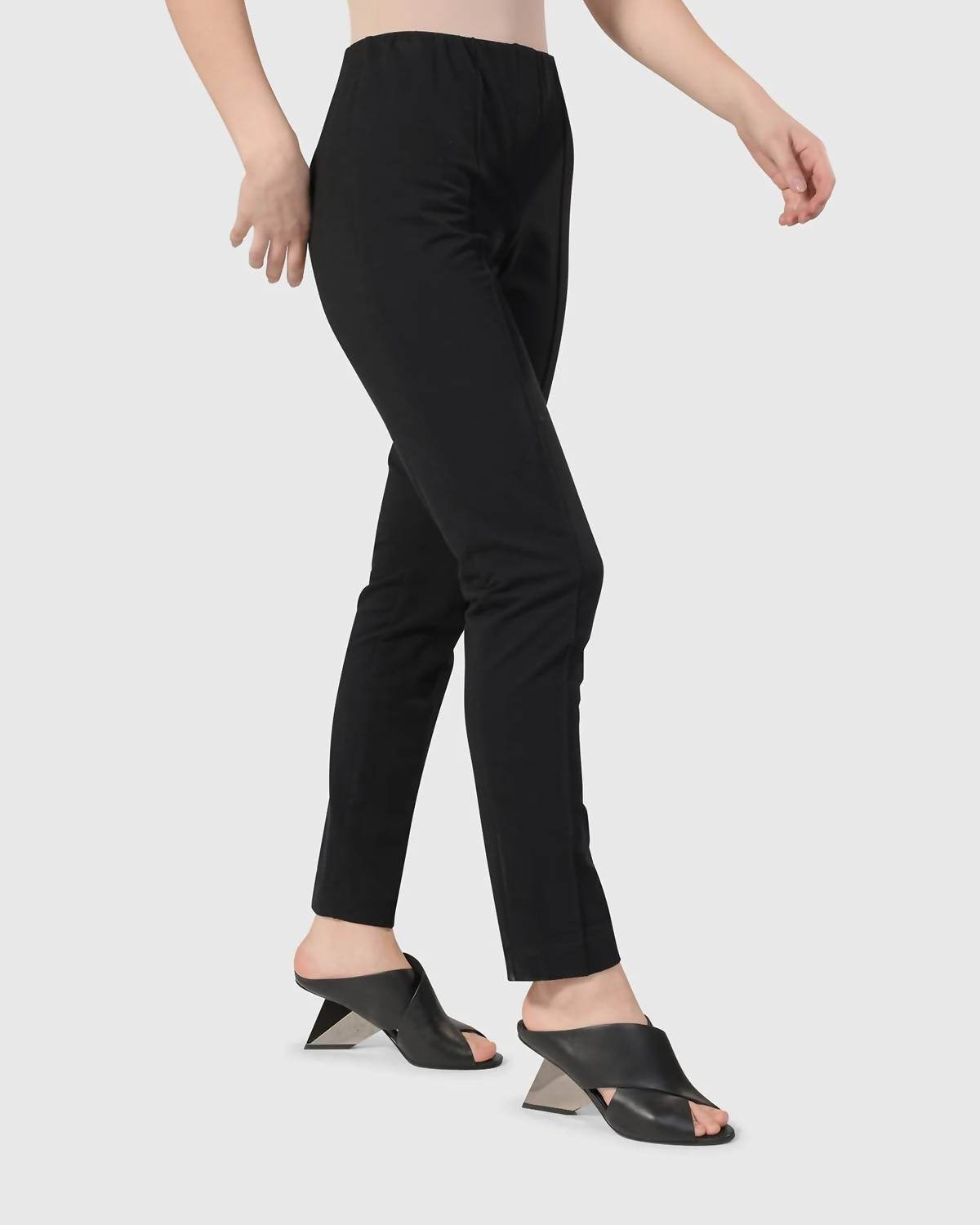 Alembika - Women's Urban Metropolitan Slim Trousers