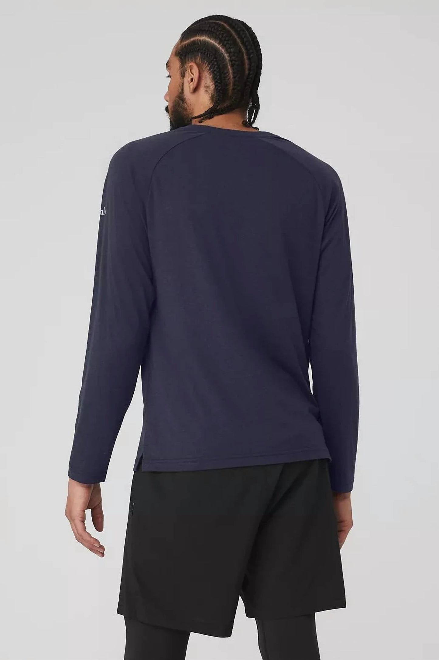 Alo Yoga - Triumph Long Sleeve Tee