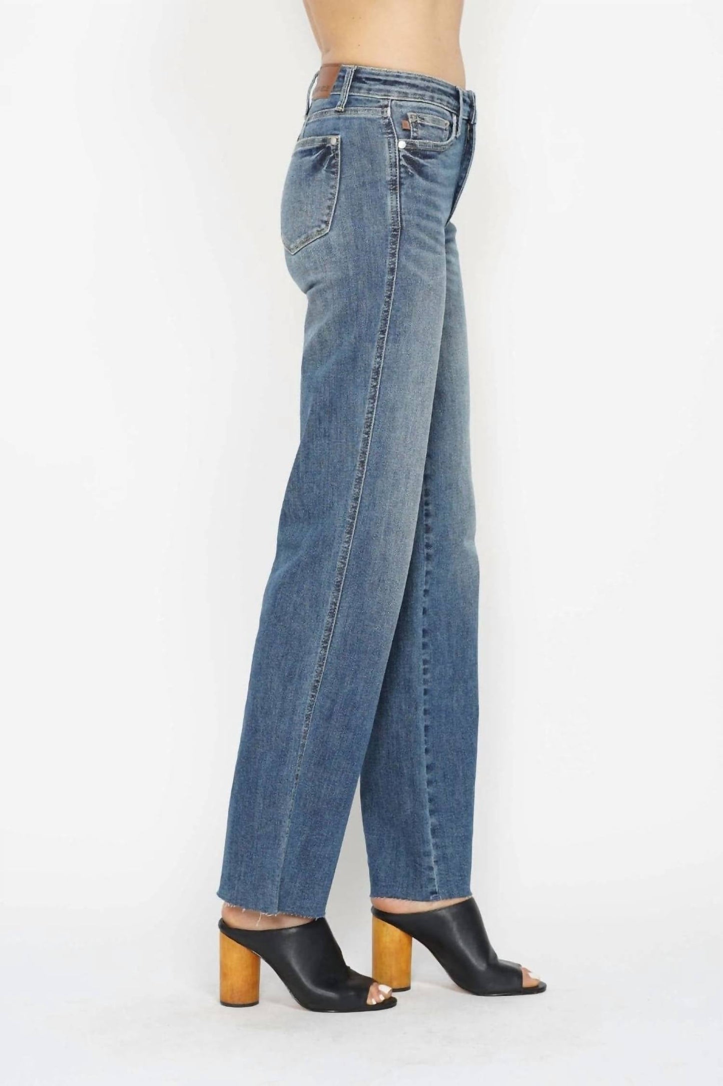 Judy Blue - Tummy Control Straight Jeans