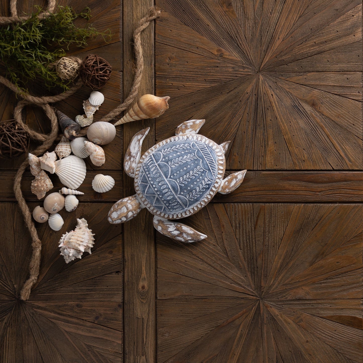 Geometric etched turtle 10.5"l