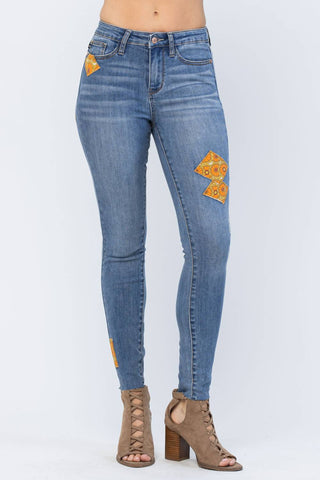 Judy Blue - Mid-rise 70's Patch Skinny Jeans