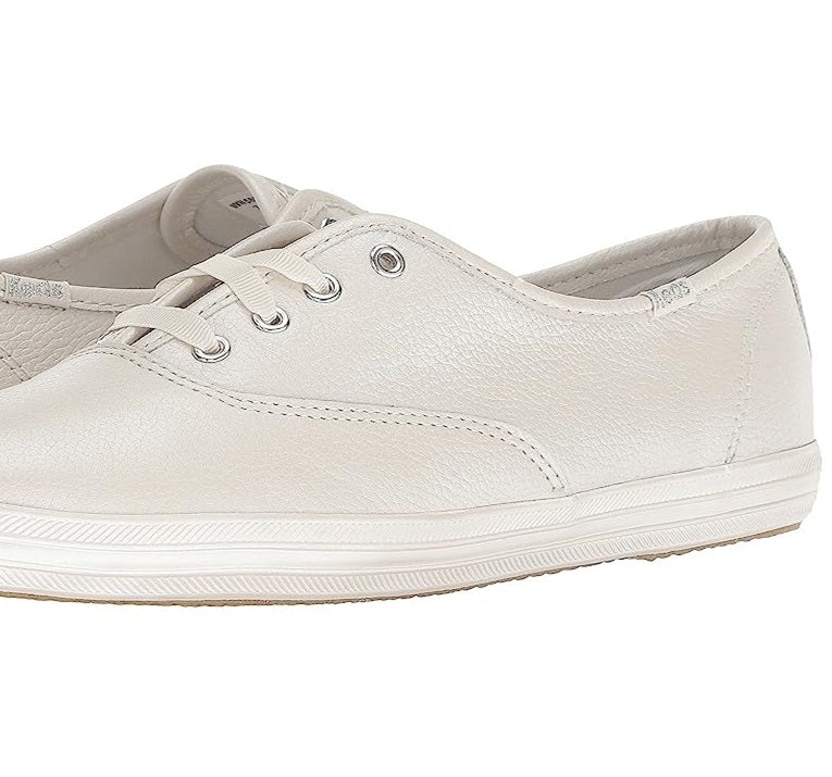 Kate Spade New York Women's Bridal Champion Pearlized Leather Shoes Beige Size 9 M