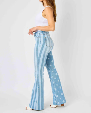 Judy Blue - Stars & Stripes Bleach Discharge Flare Jean