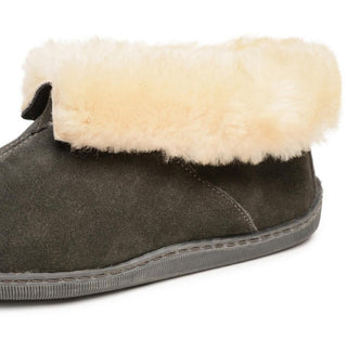 Minnetonka Men's Genuine Shearling Lined Ankle Boot Black Size 12 M