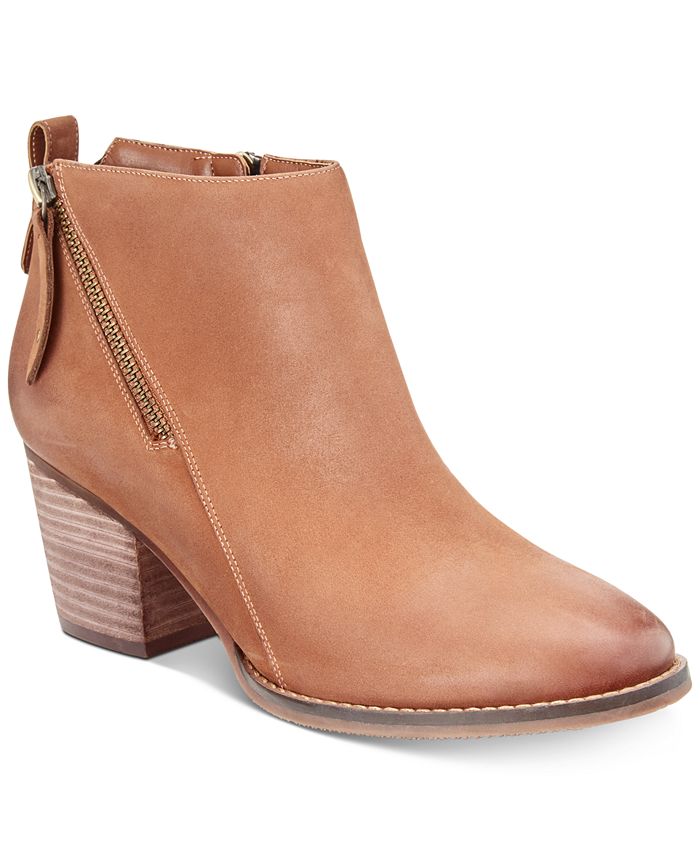 Aqua College Women's Leather Almond Toe Brown Size 5.5 M