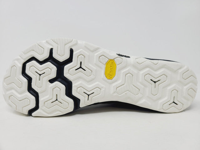 New Balance Women's 20 v4 Minimus X-Training Shoes Black/Silver