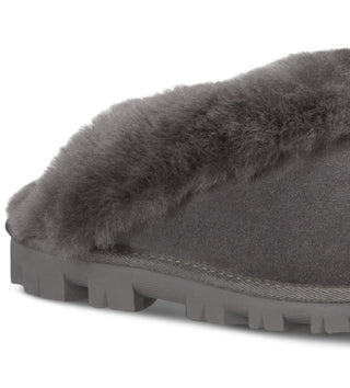 UGG Women's Shearling Lined Slipper Gray Size 10