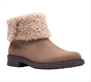 Clarks Women's Opal Zip Cold-Weather Booties Brown Size 10M