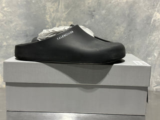 Balenciaga Men's Logo Pool Closed Clog Black Size 9