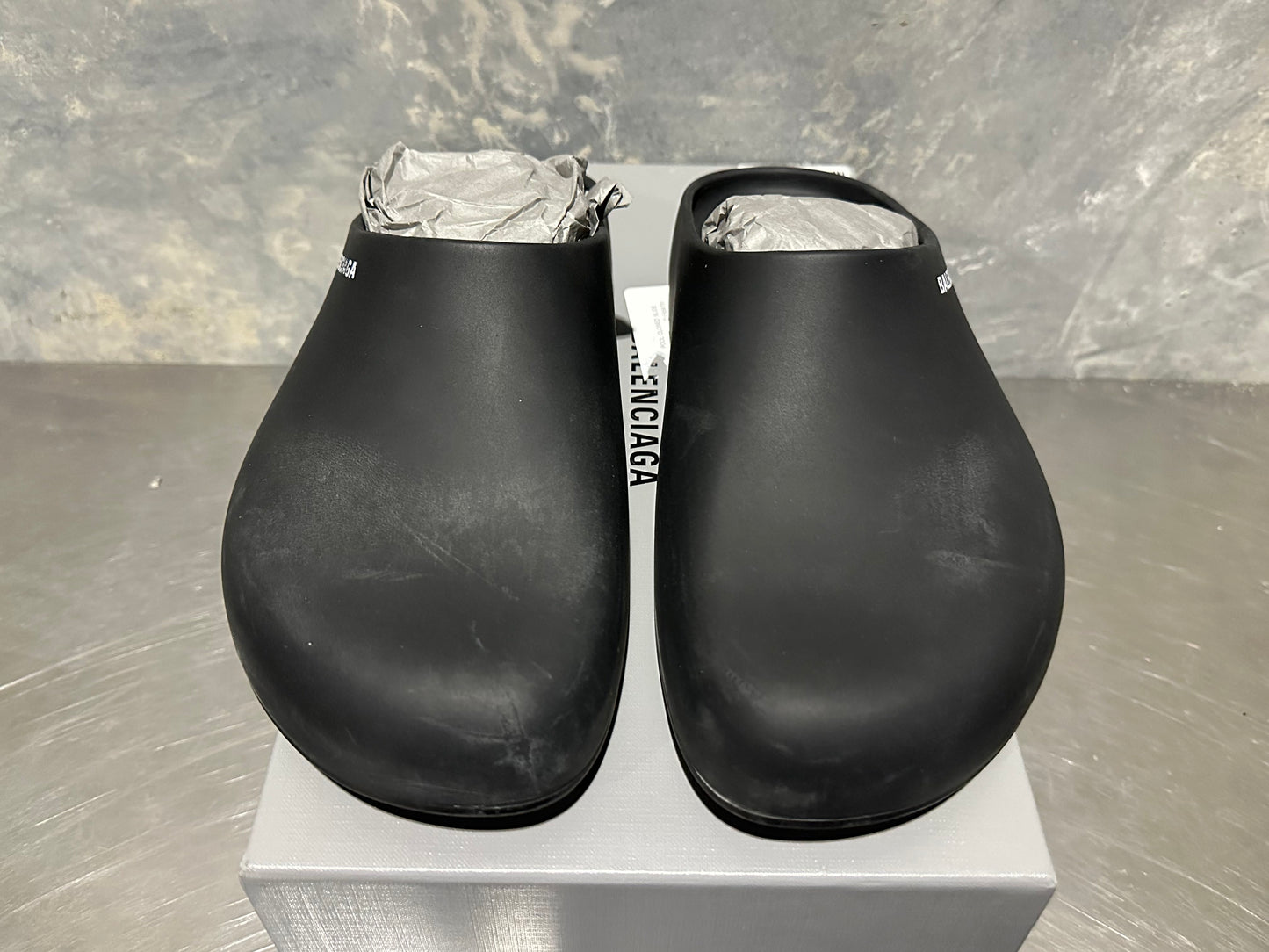 Balenciaga Men's Logo Pool Closed Clog Black Size 9