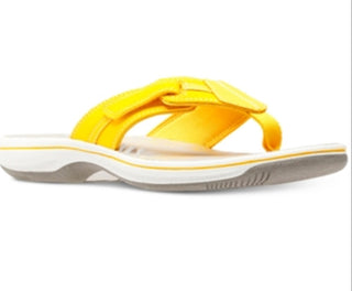 Clarks Women's Brinkley Bree Flip Flops Yellow Size 12 M