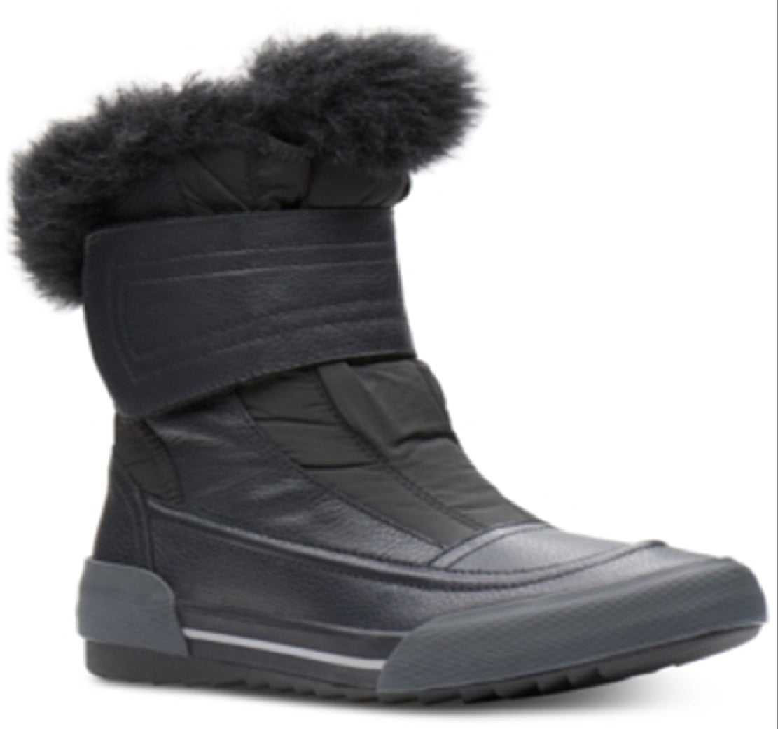 Clarks Women's Gilby Merilyn Waterproof Boot Black Size 7.5 M