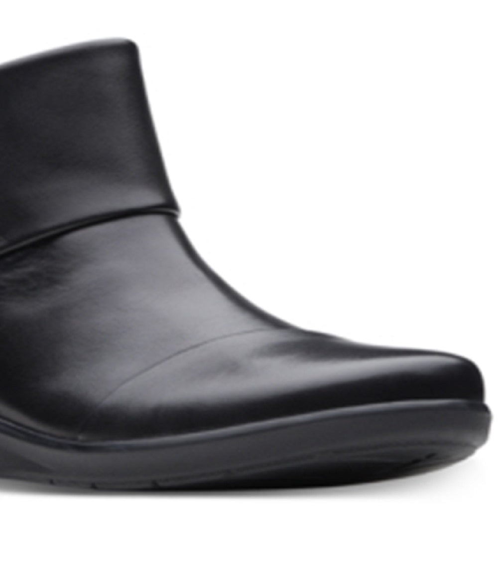 Clarks Women's Hope Track Ankle Boot Black Size 8.5 M