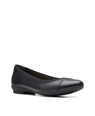 Clarks Women's Collection Sara Bay Flats Black Size 8.5 M