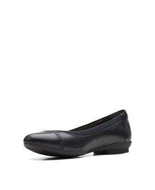 Clarks Women's Collection Sara Bay Flats Black Size 8.5 M