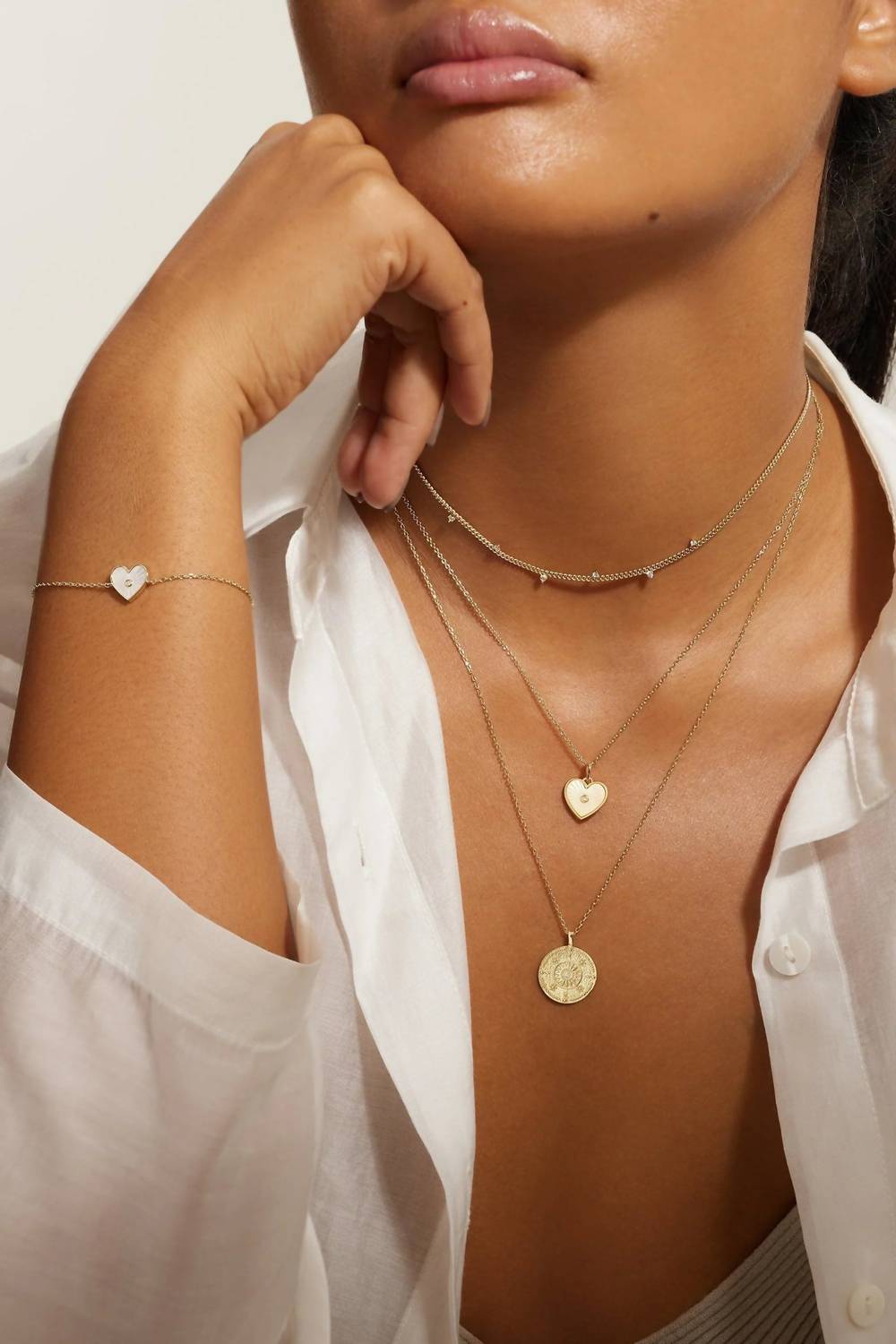 Eklexic - Women's Round Sun Pendant With Cubic Zirconia Center Stone Necklace