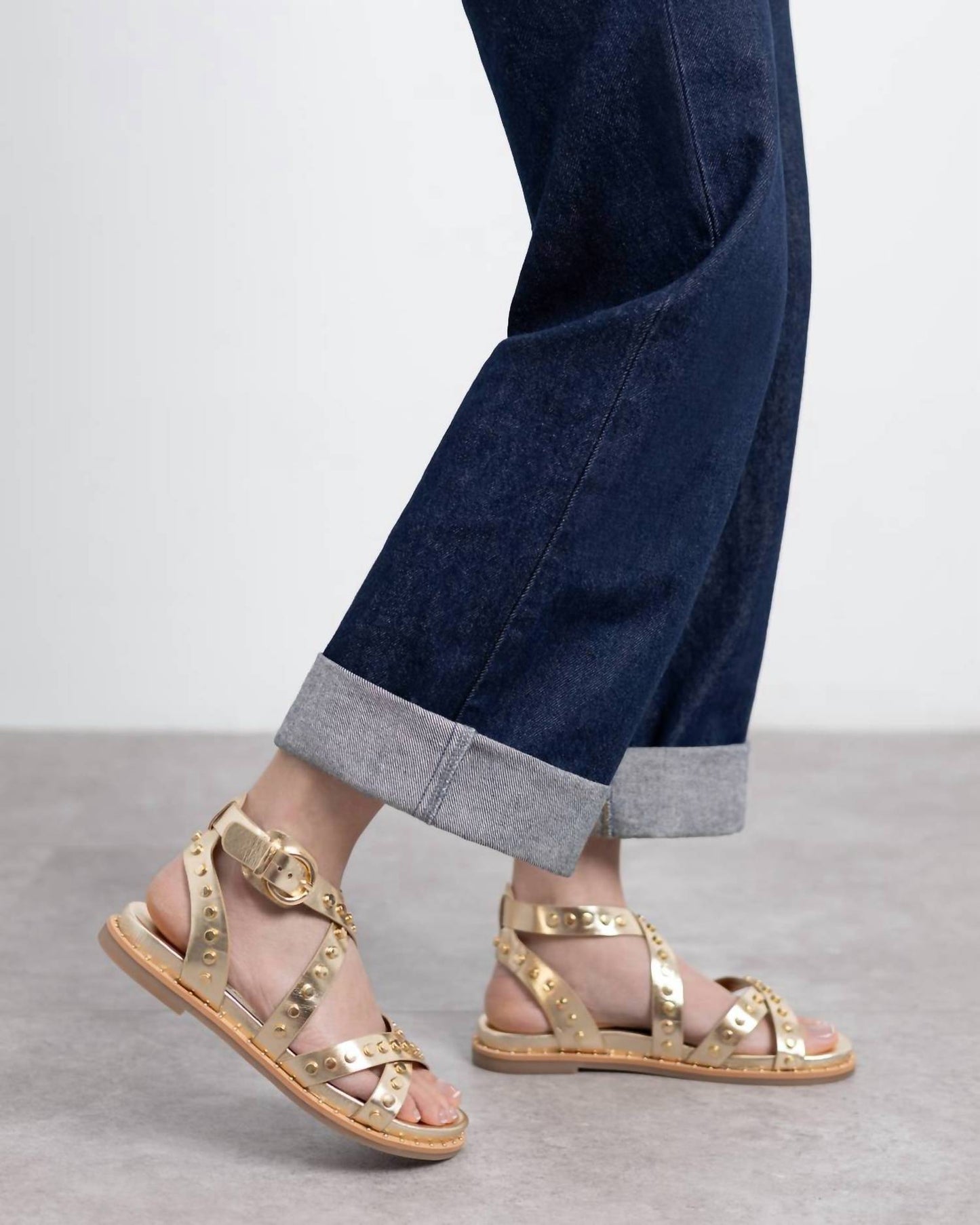 Xti - Women's Strapy Flat Sandals