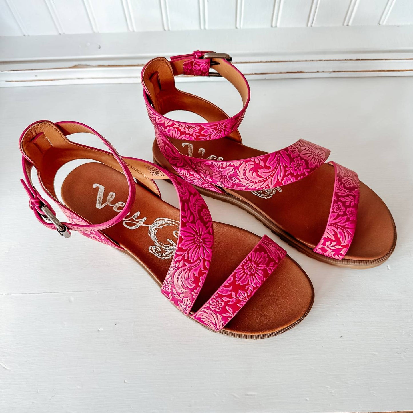 Very G - Women's Belinda Sandal