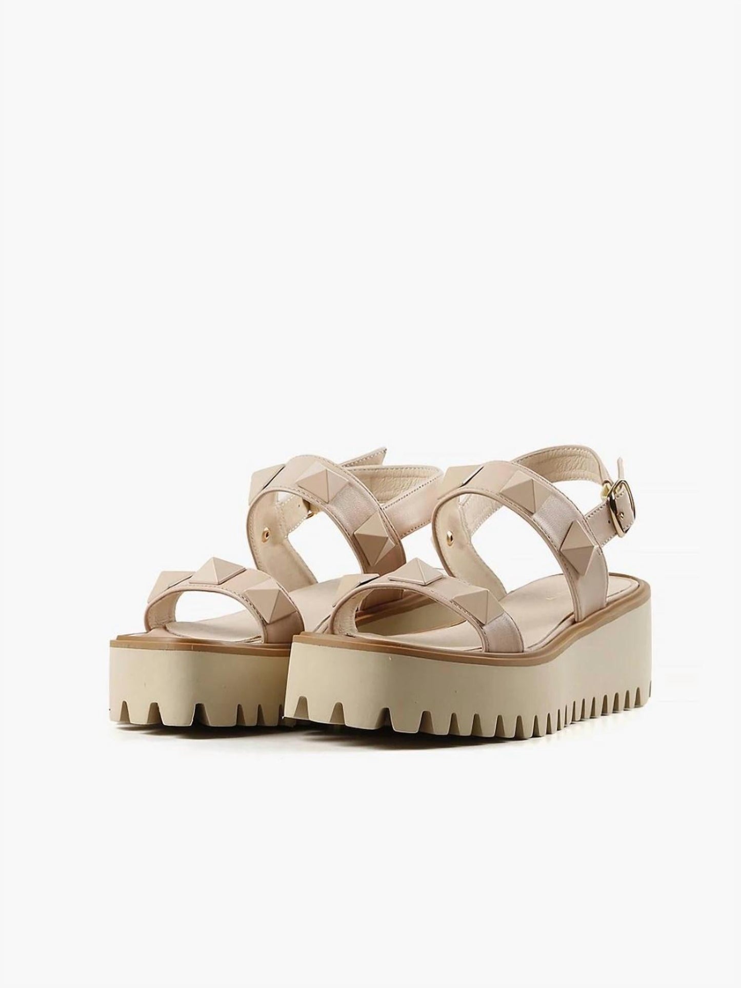All Black - Pyramid Stud Flatform Sandal