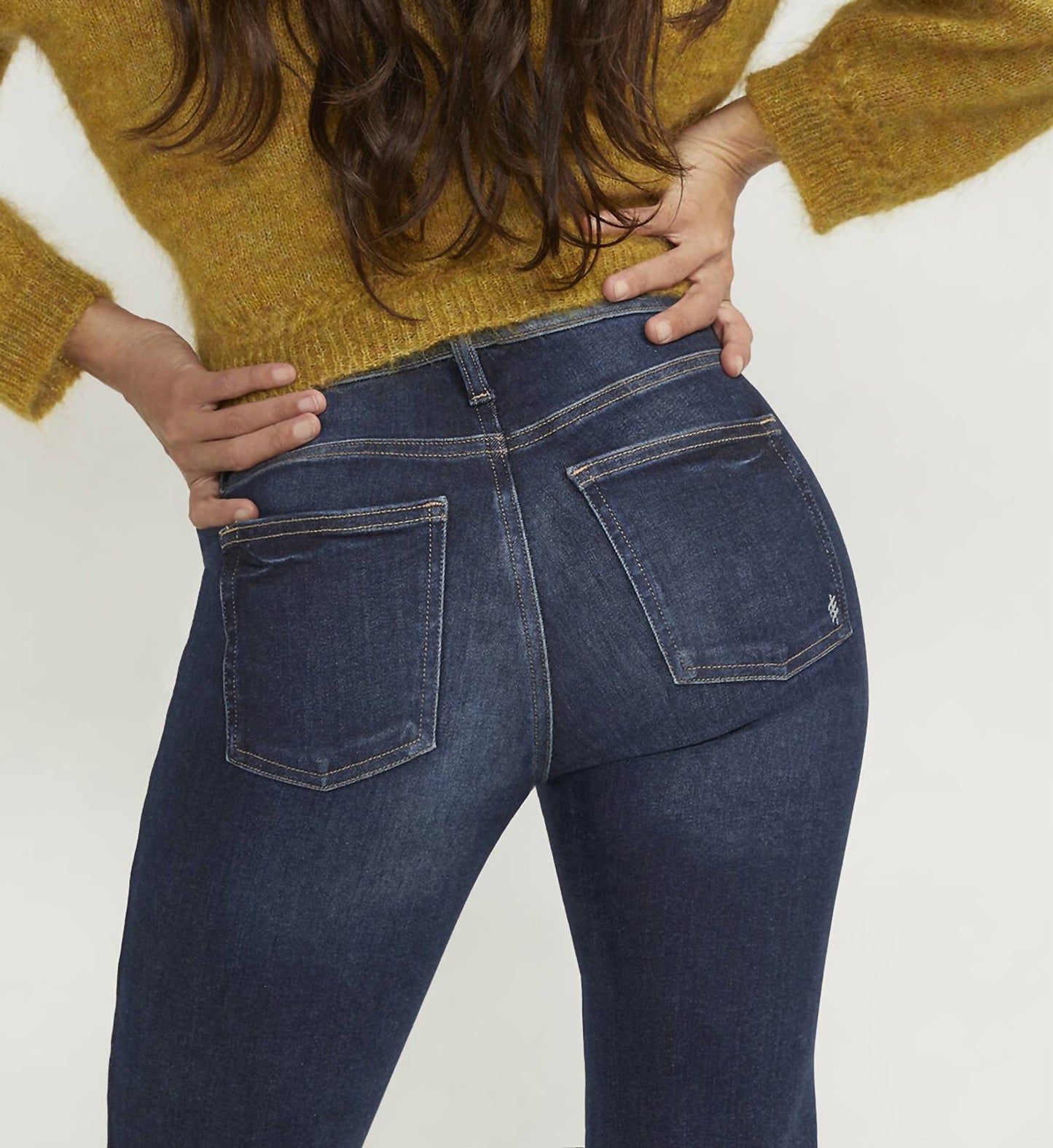 Silver Jeans Co - Infinite Fit Mid Rise Bootcut Jeans