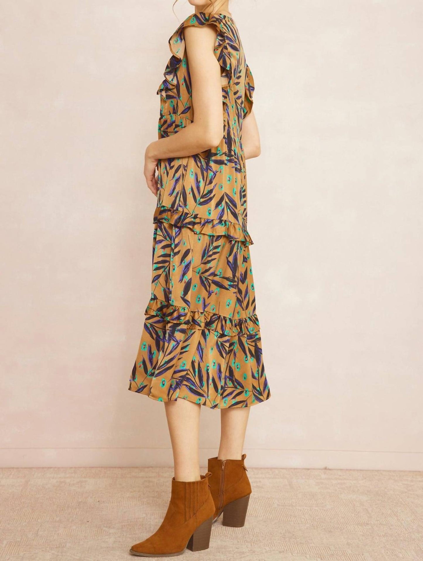 Entro - Ruffled Pocket Printed Dress