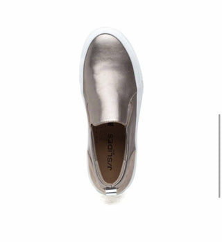 J/Slides - Women's Gia Sneaker