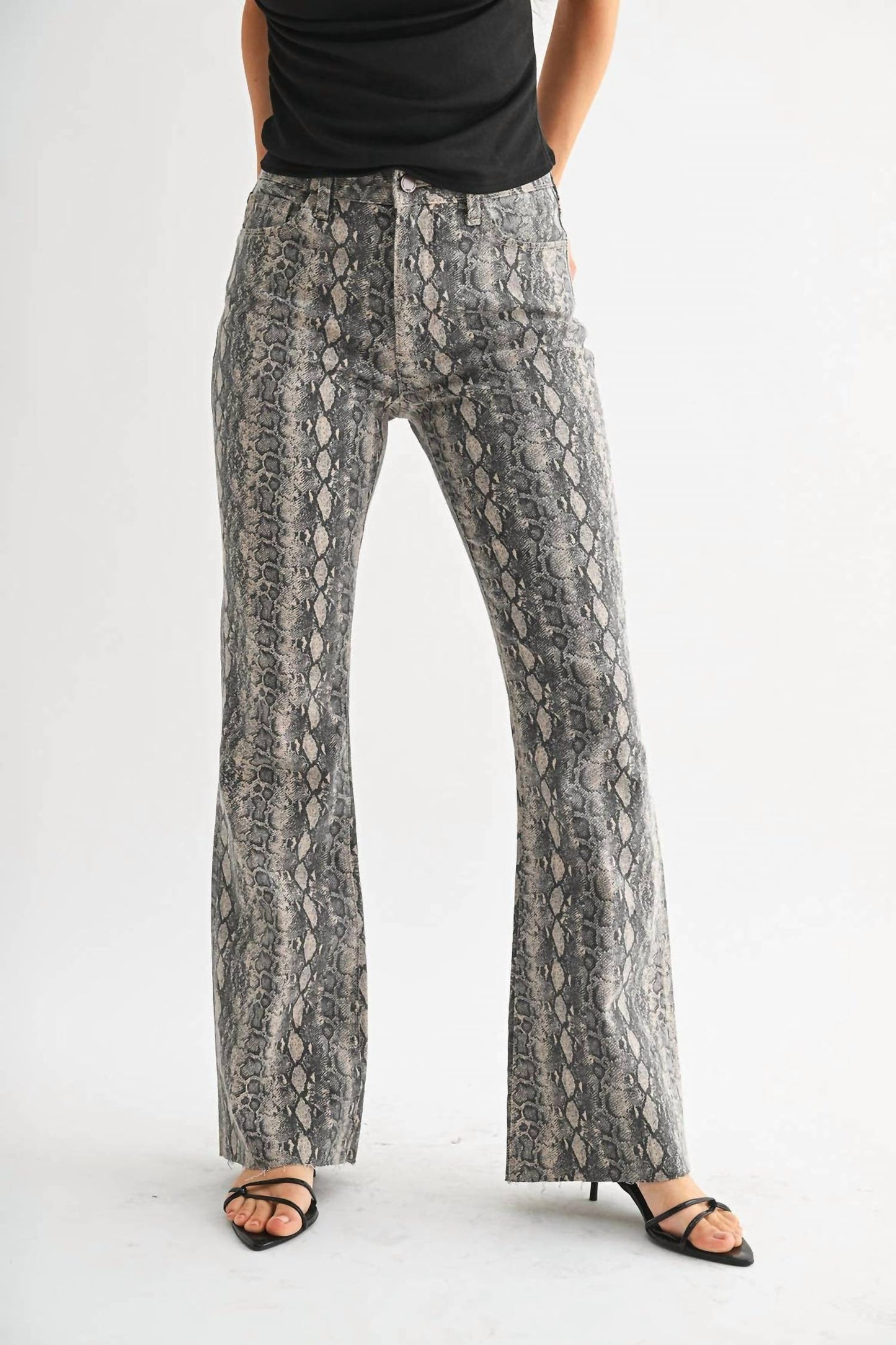 Jbd. - Flare With Regular Hem Pants