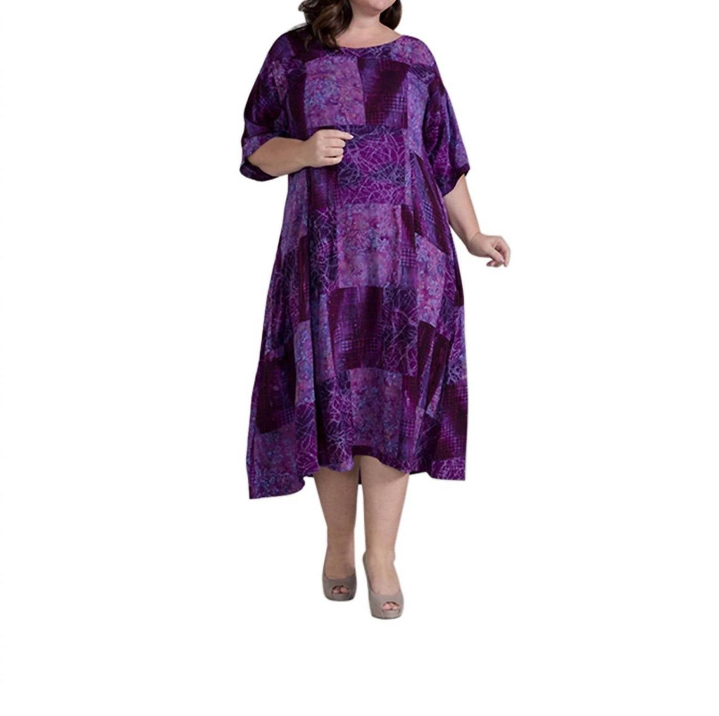 On The Plus Side - Round Neck Short Sleeve Ojai Dress - Plus Size