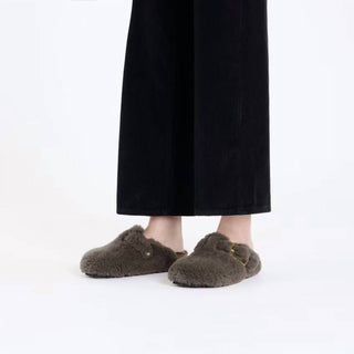 Birkenstock - Women's Boston Big Buckle Shearling Sandals Narrow